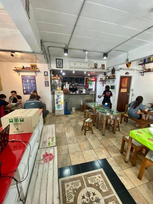 Ratanawong Place 807 Bangkok Eksteriør billede